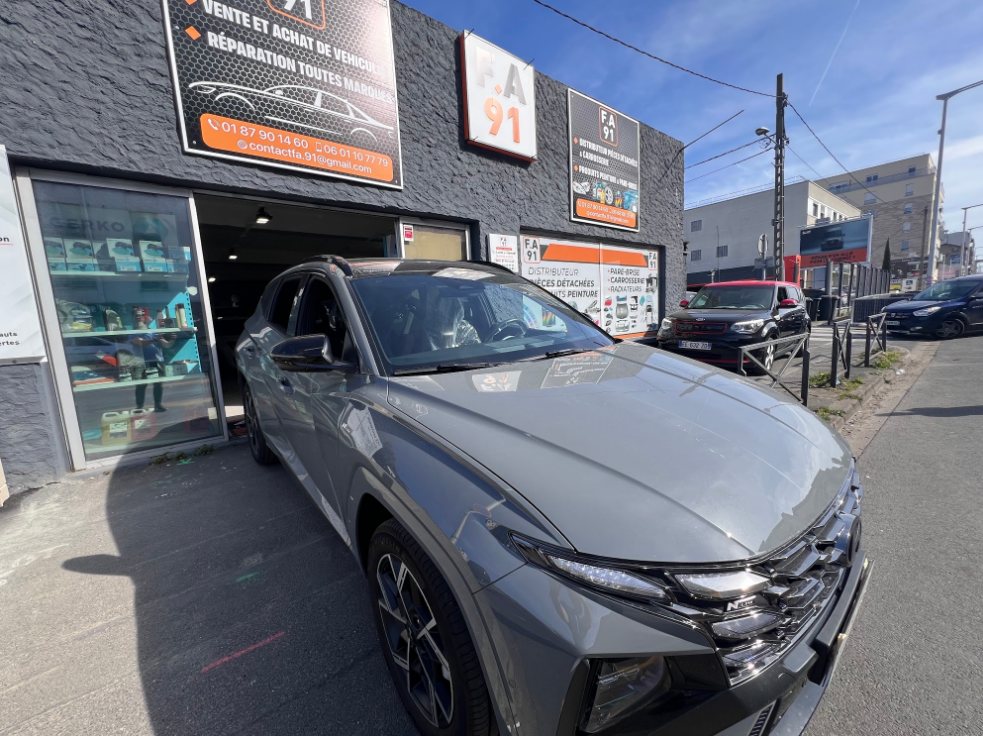 Façade du magasin de pièces auto F.A91, 88 avenue François Mitterrand à Athis-Mons