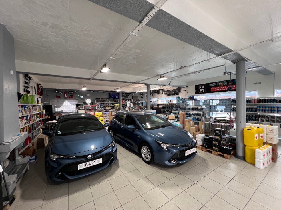 Showroom de véhicules d'occasion F.A91 à Athis-Mons