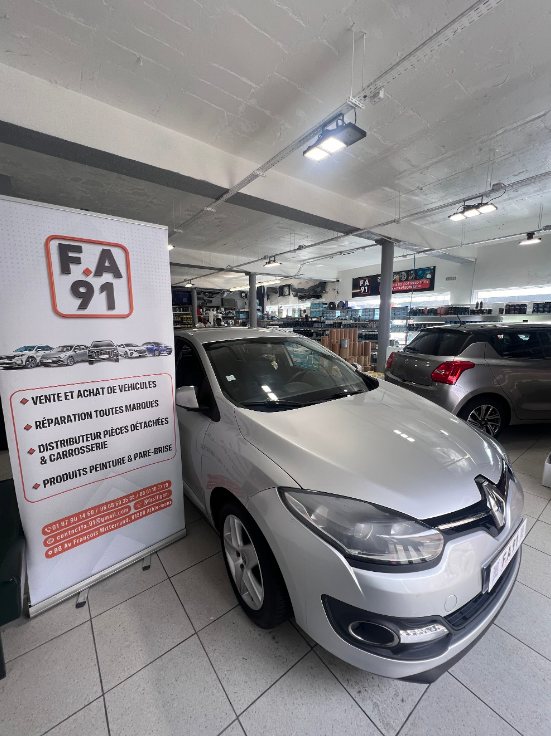 Voiture d'occasion en vente chez F.A91, distributeur de pièces détachées et de carrosserie